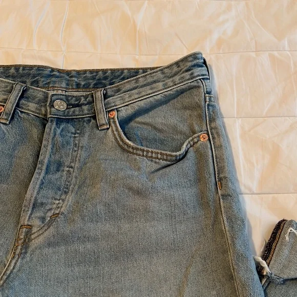 Jeans - Picture 3 of 4